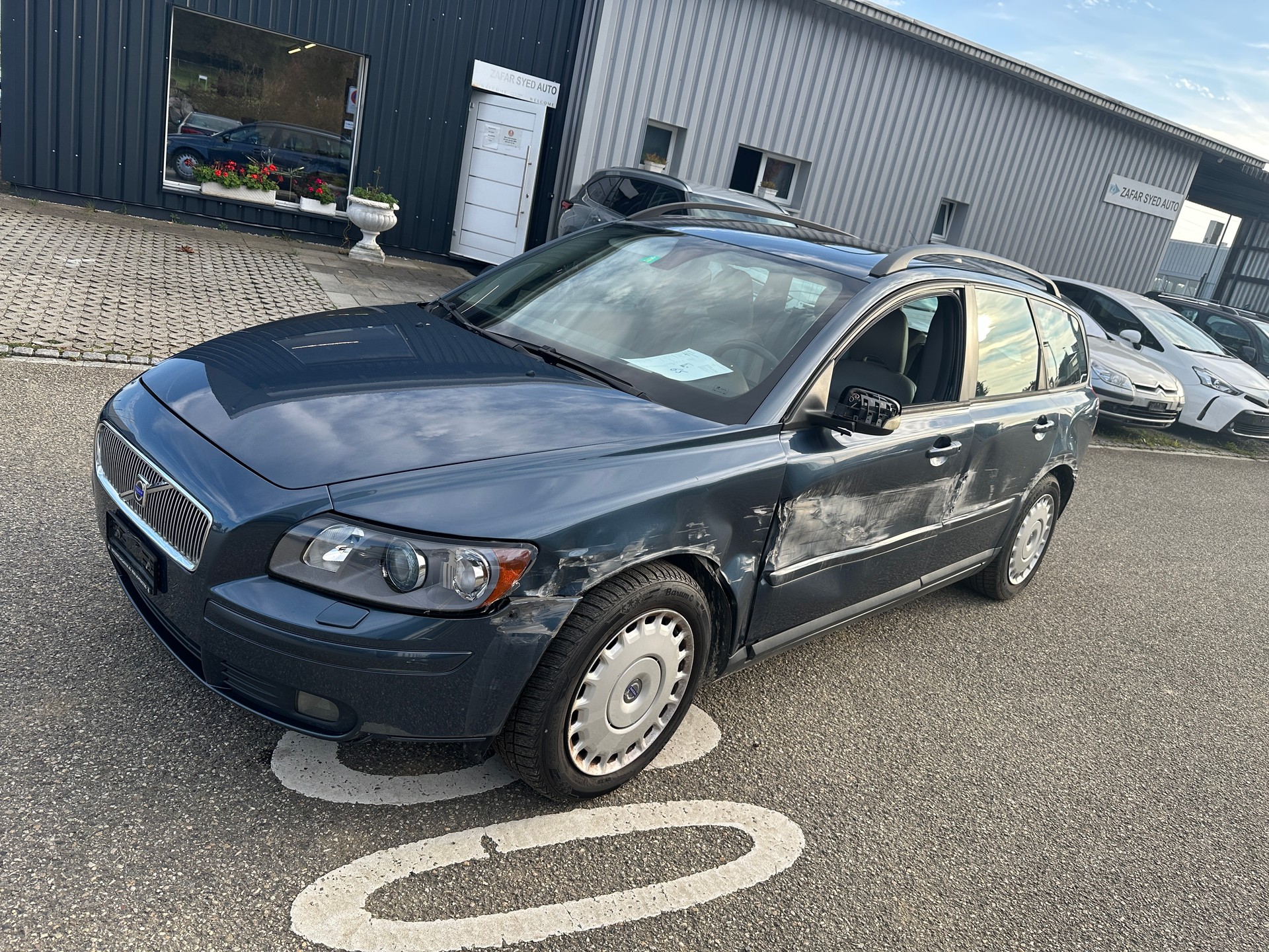 VOLVO V50 2.0D Summum-image-1