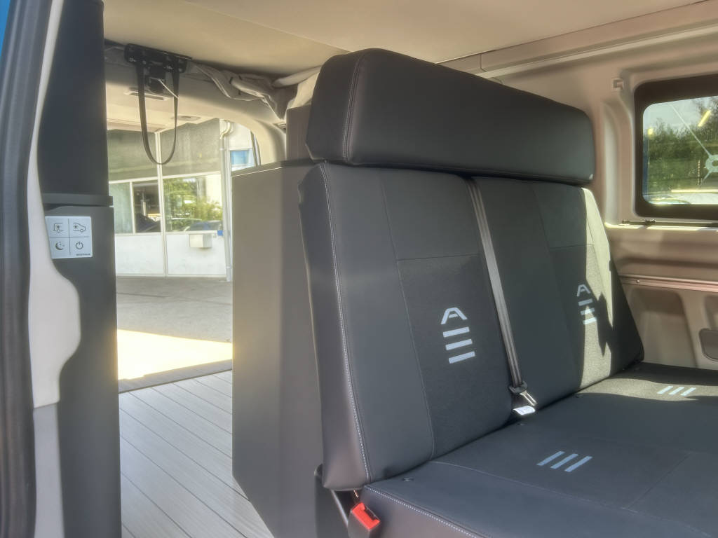FORD Transit Custom Nugget 320 L2 2.0 EcoBlue 170 Active-image-6