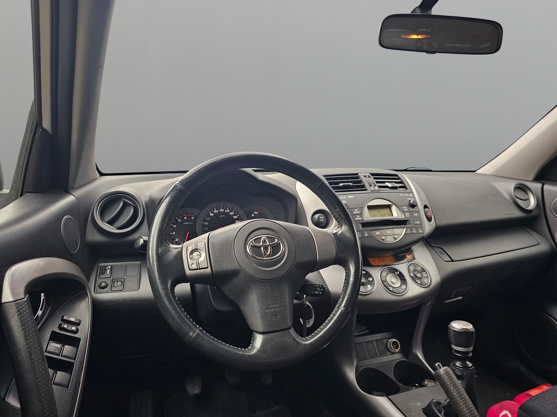 TOYOTA RAV-4 2.2D-4 D Linea Luna-image-7