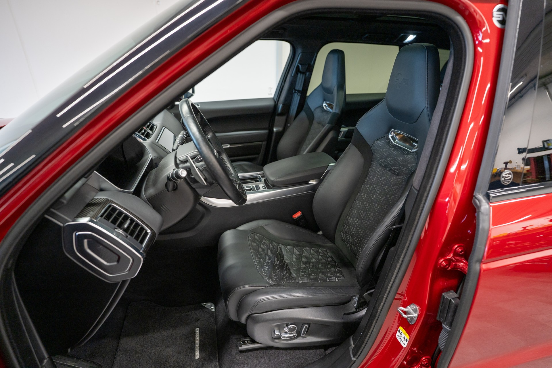 LAND ROVER Range Rover Sport 575 5.0 V8 S/C SVR, Italian Racing Red-image-7
