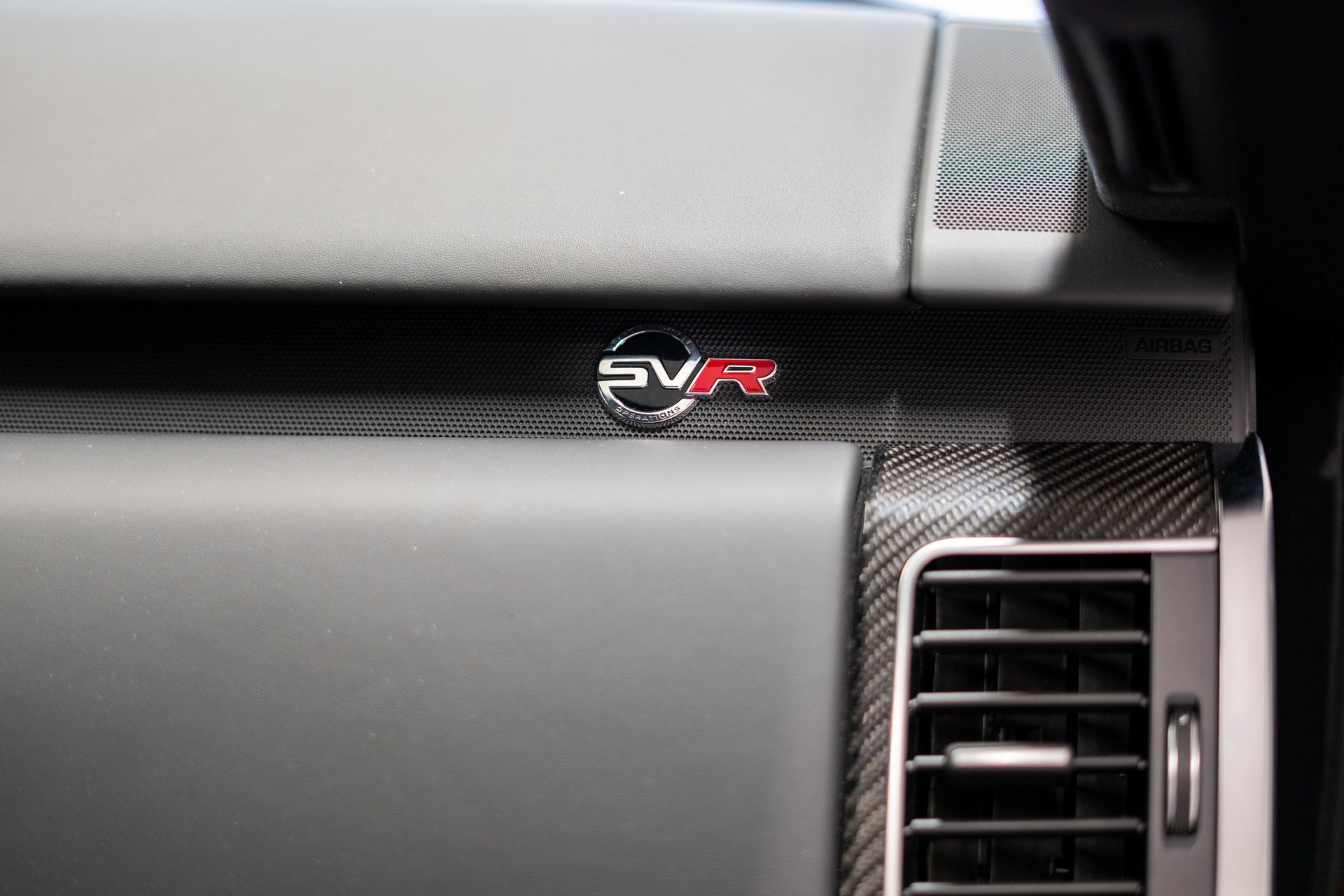 LAND ROVER Range Rover Sport 575 5.0 V8 S/C SVR, Italian Racing Red-image-19