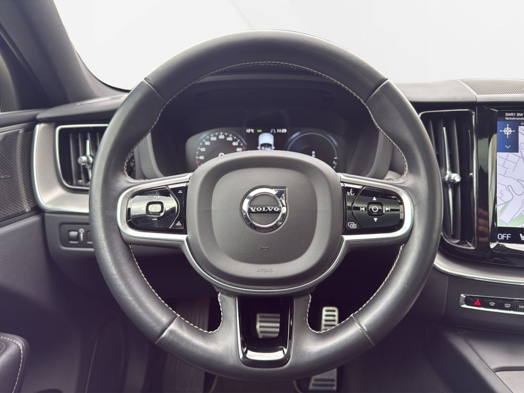 VOLVO XC60 T6 eAWD R-Design Geartronic-image-14