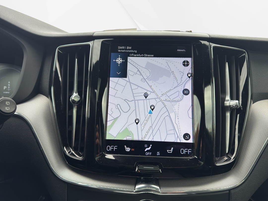 VOLVO XC60 T6 eAWD R-Design Geartronic-image-13