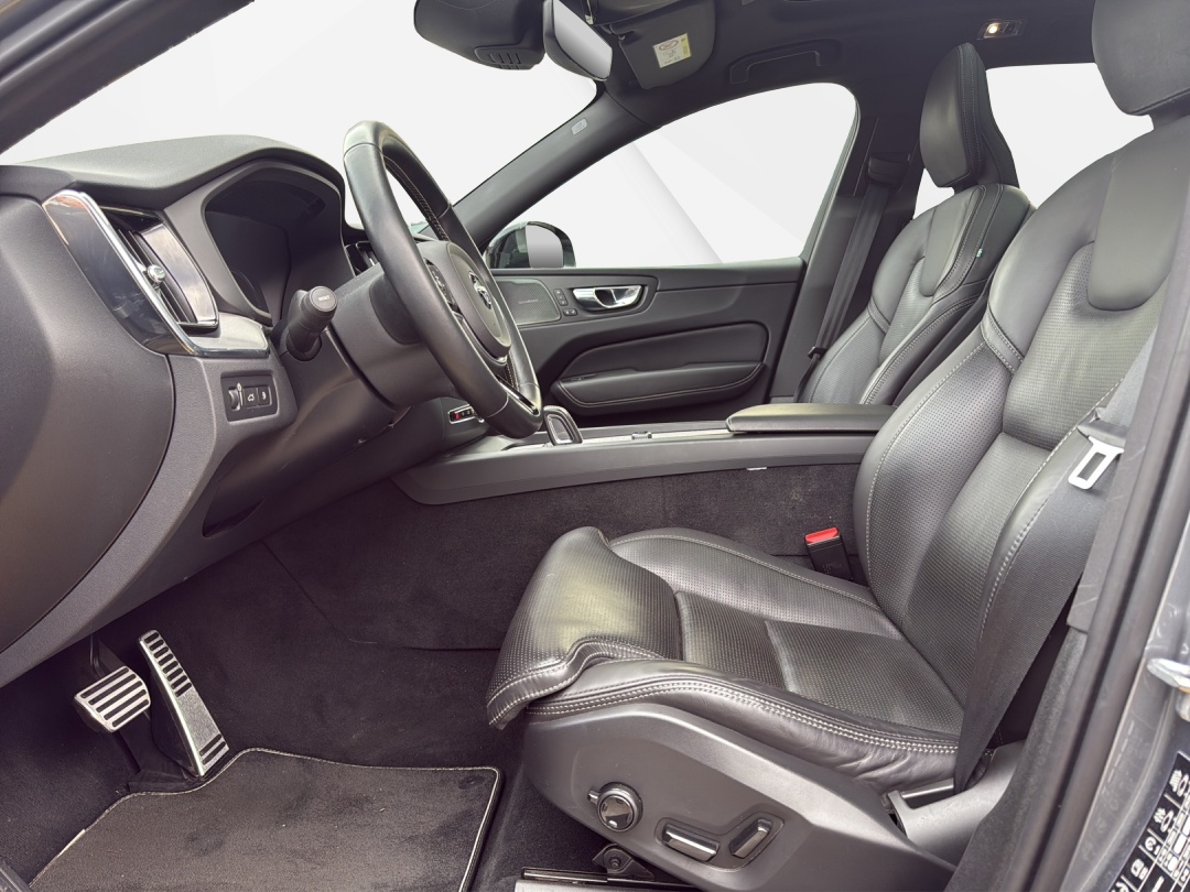 VOLVO XC60 T6 eAWD R-Design Geartronic-image-8