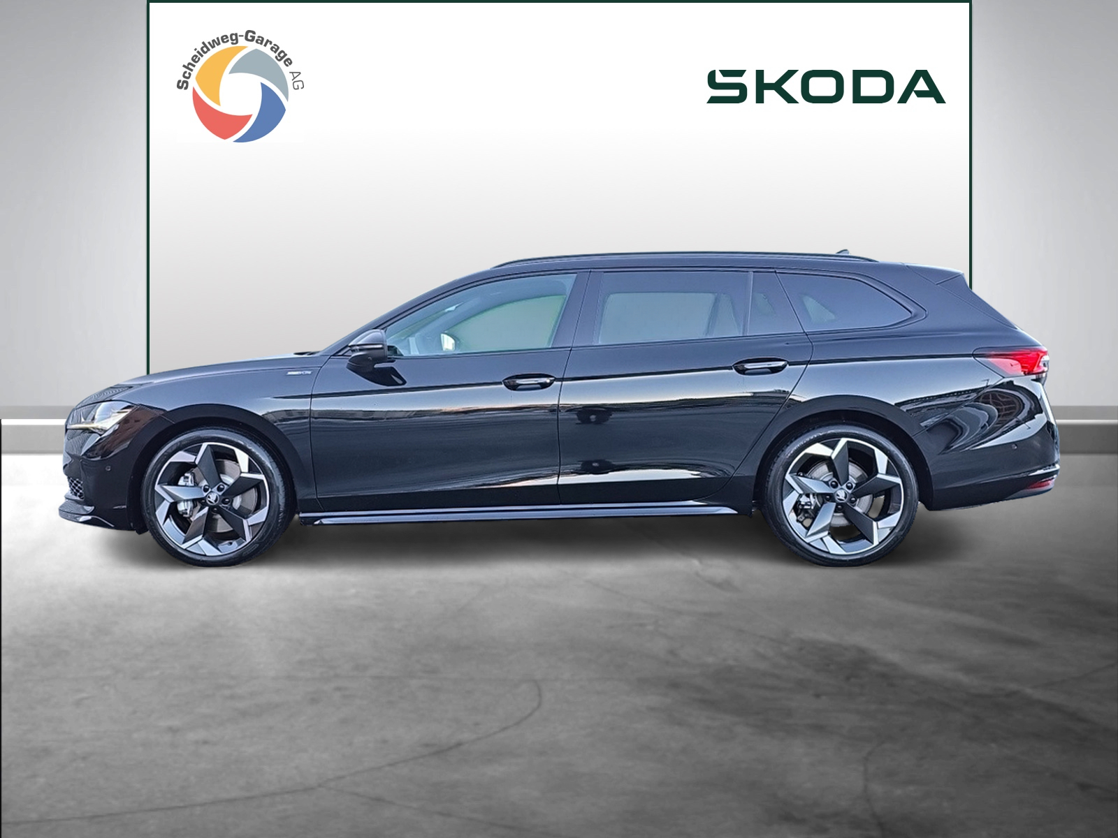 SKODA Superb Combi 2.0 TSI Sportline 4x4 DSG-image-2