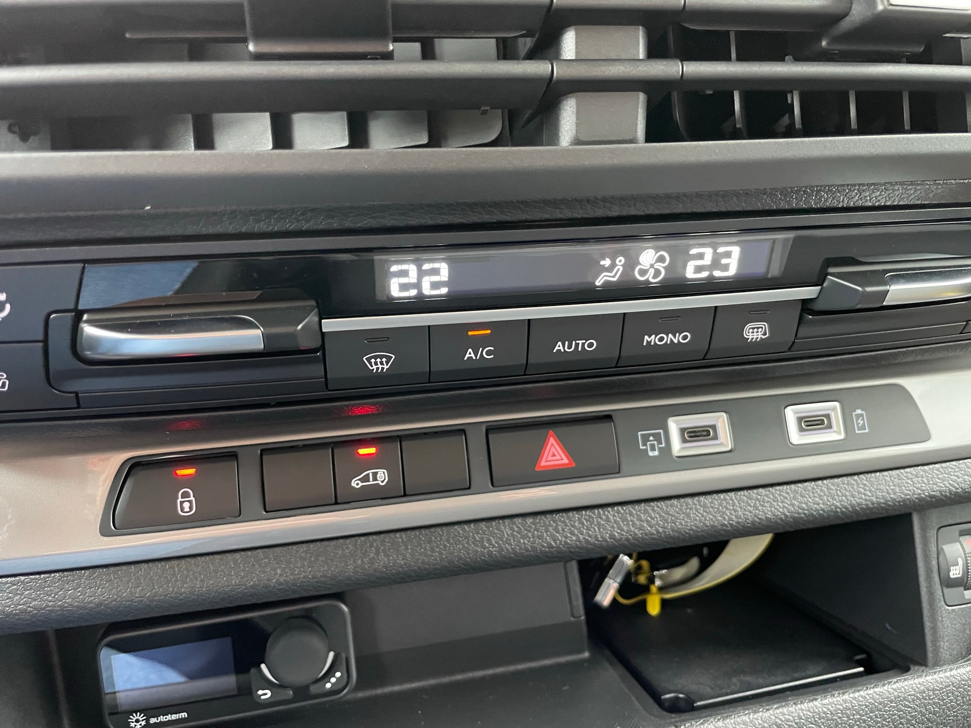 OPEL Vivaro XL "Silvaplana Look"-image-12
