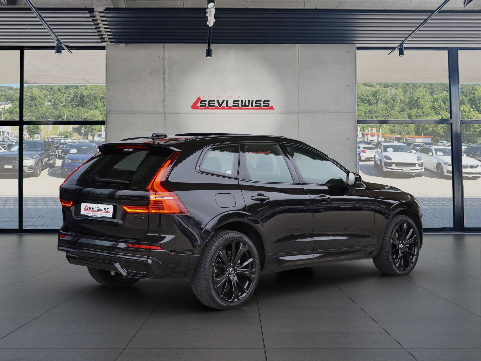 VOLVO XC60 B5 Benzin Mild Hybrid AWD Ultra Dark Geartronic*Ab MFK,Werksgarantie bis 06.2026*-image-2