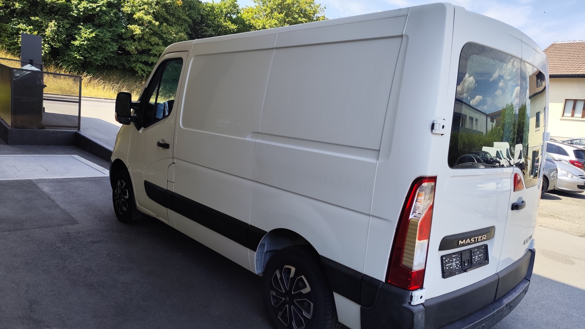 RENAULT Master T28 2.3dCi 110 L1H1 - CLIMATISE-image-6