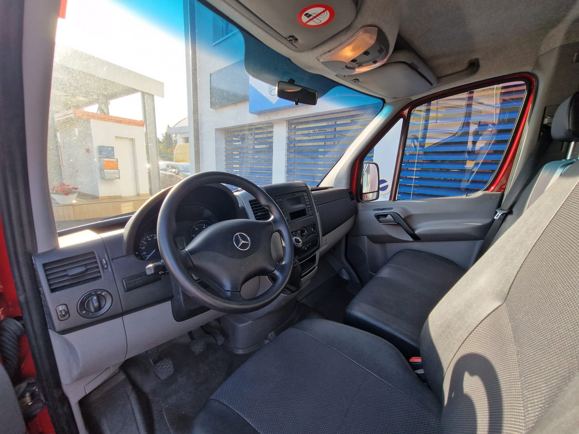 MERCEDES-BENZ Sprinter 210 CDI Kompakt-image-3