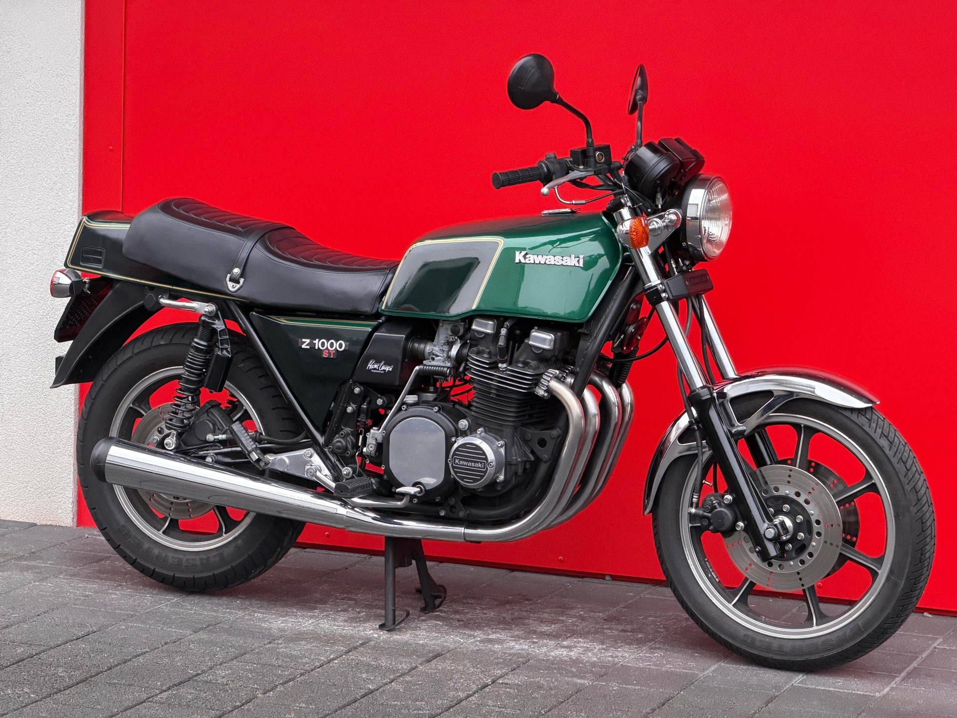KAWASAKI Z1000 ST-image-14