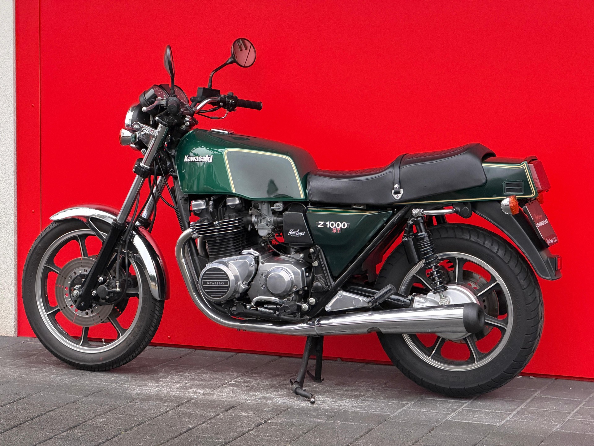 KAWASAKI Z1000 ST-image-5