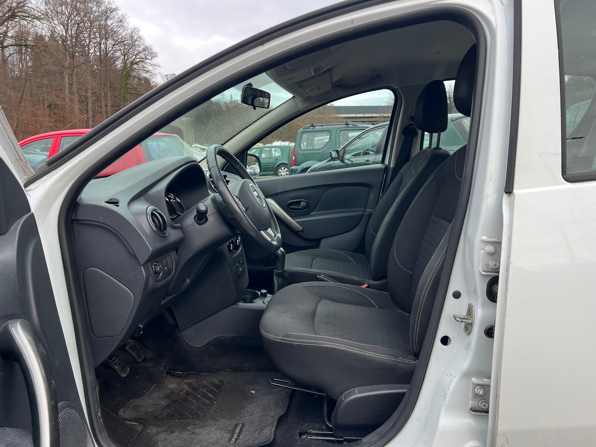 DACIA Sandero 1.2 Ambiance-image-5