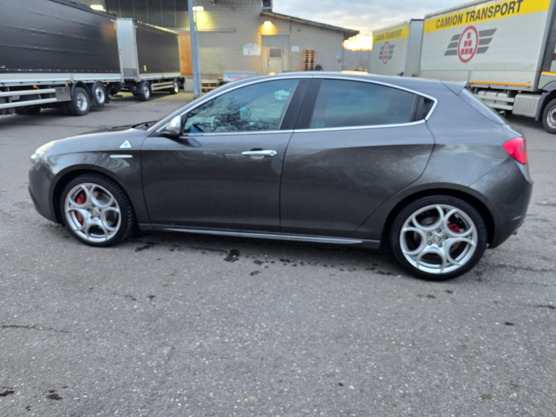 ALFA ROMEO Giulietta 1750 TBi Quadrifoglio Verde-image-8