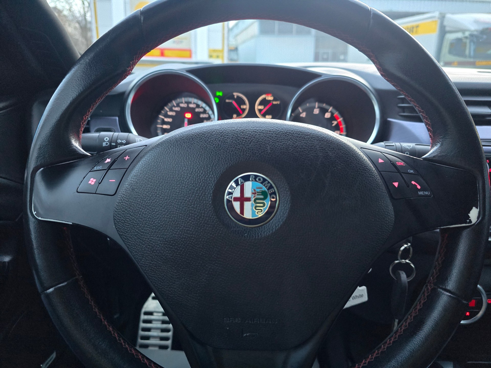 ALFA ROMEO Giulietta 1750 TBi Quadrifoglio Verde-image-18