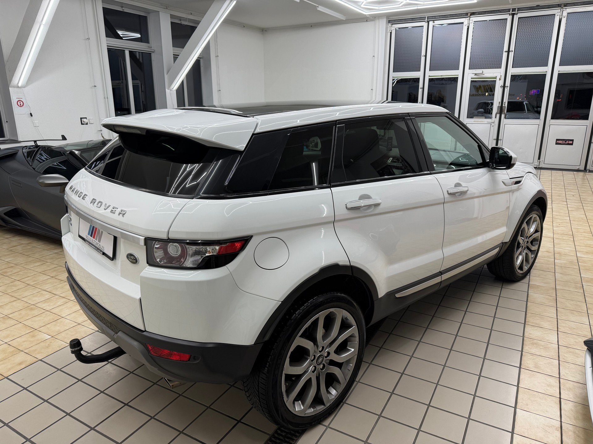 LAND ROVER Range Rover Evoque 2.2 SD4 Prestige AT9-image-2