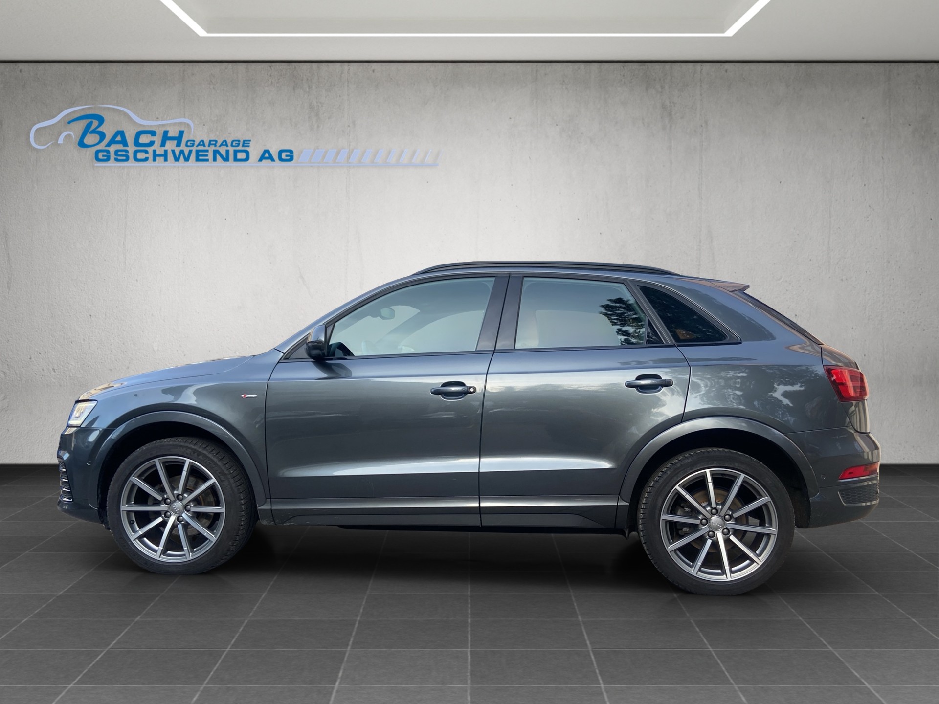 AUDI Q3 2.0 TFSI sport quattro S-tronic-image-5
