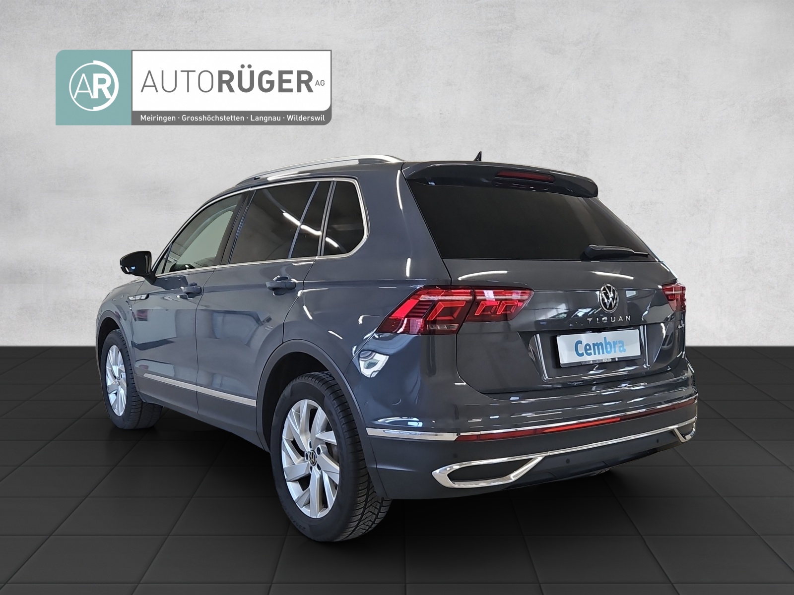 VW Tiguan 2.0 TDI SCR Elegance 4Motion DSG-image-3