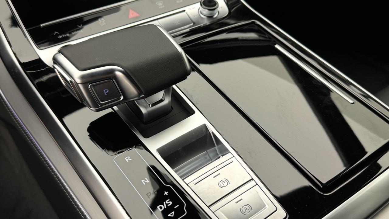 AUDI Q7 SUV TDI quattro 210 kW S Line tiptronic-image-10
