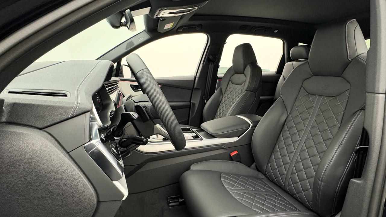 AUDI Q7 SUV TDI quattro 210 kW S Line tiptronic-image-4