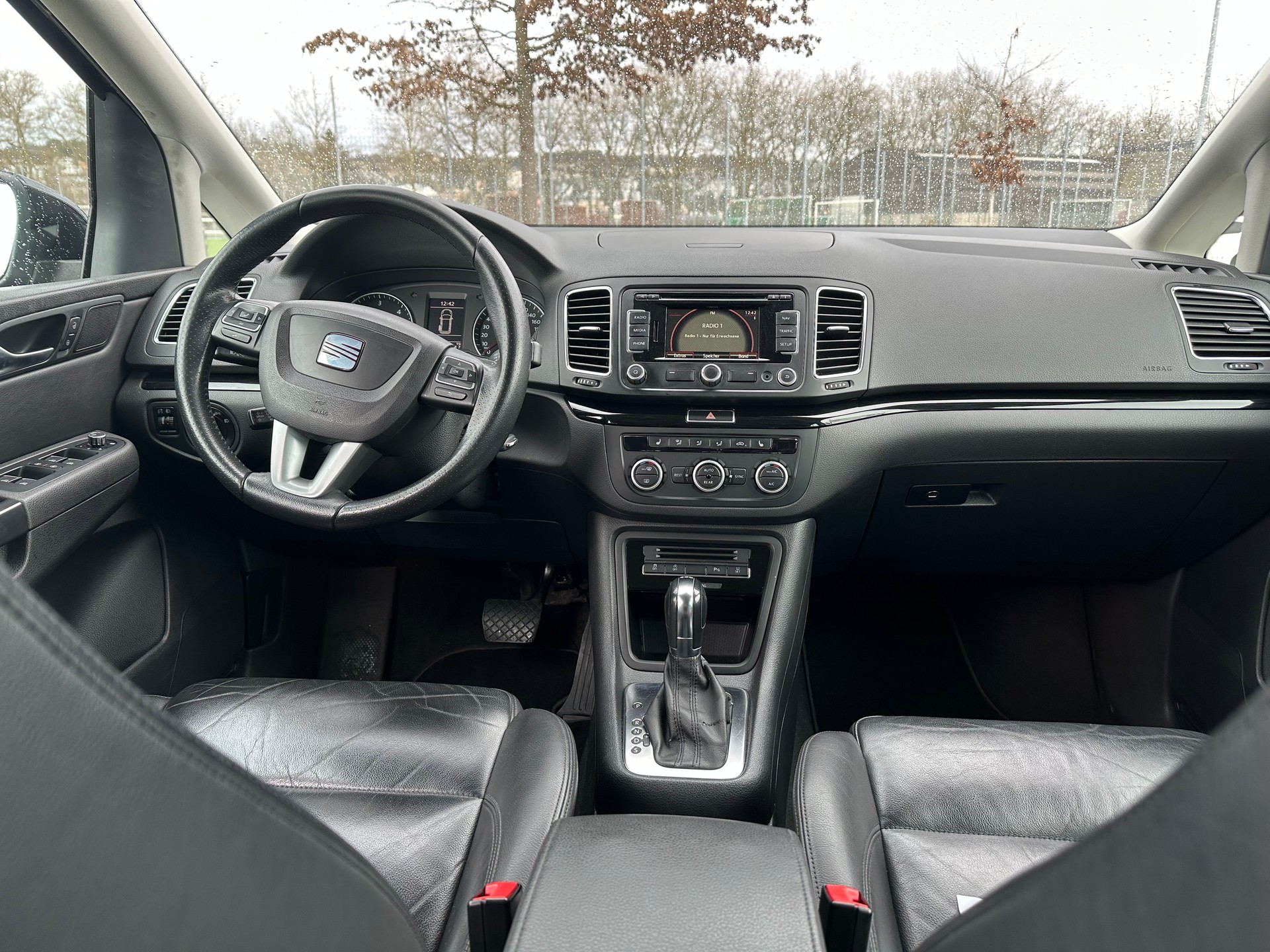 SEAT Alhambra 2.0 TDI Style Eco DSG-image-9