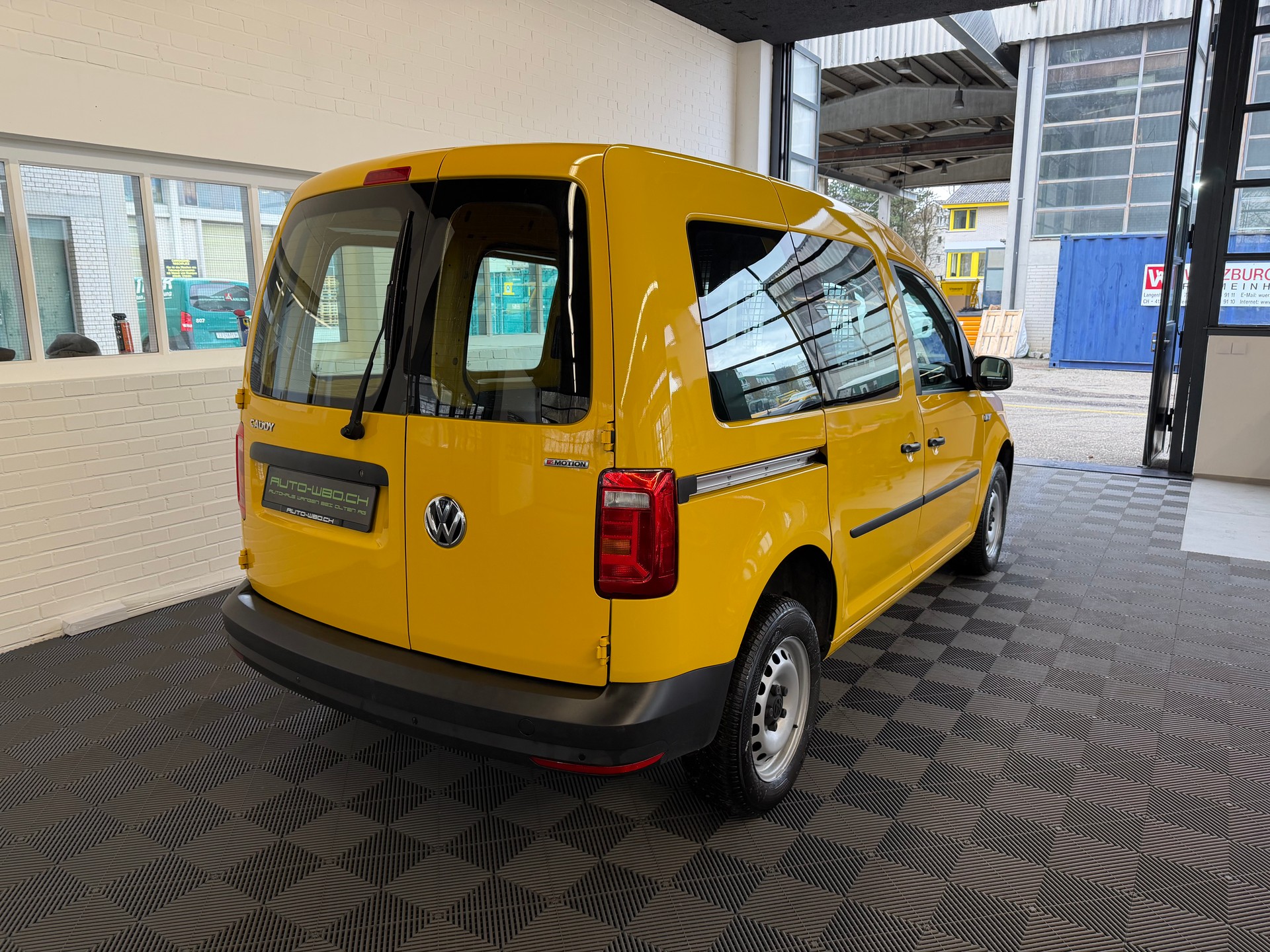 VW Caddy 2.0TDI 4Motion BlueMotion Technology-showroom-element-2