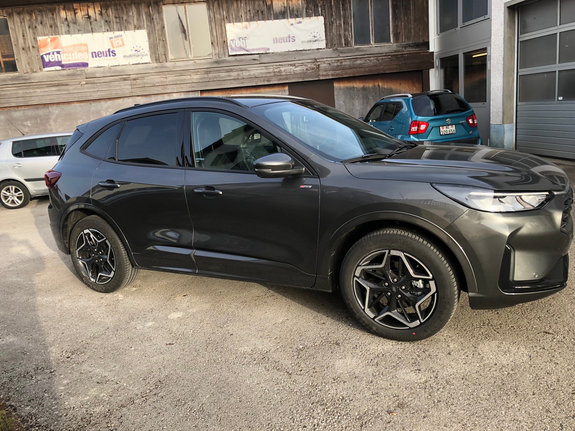 FORD Kuga 2.5 FHEV ST-Line 4WD-image-3