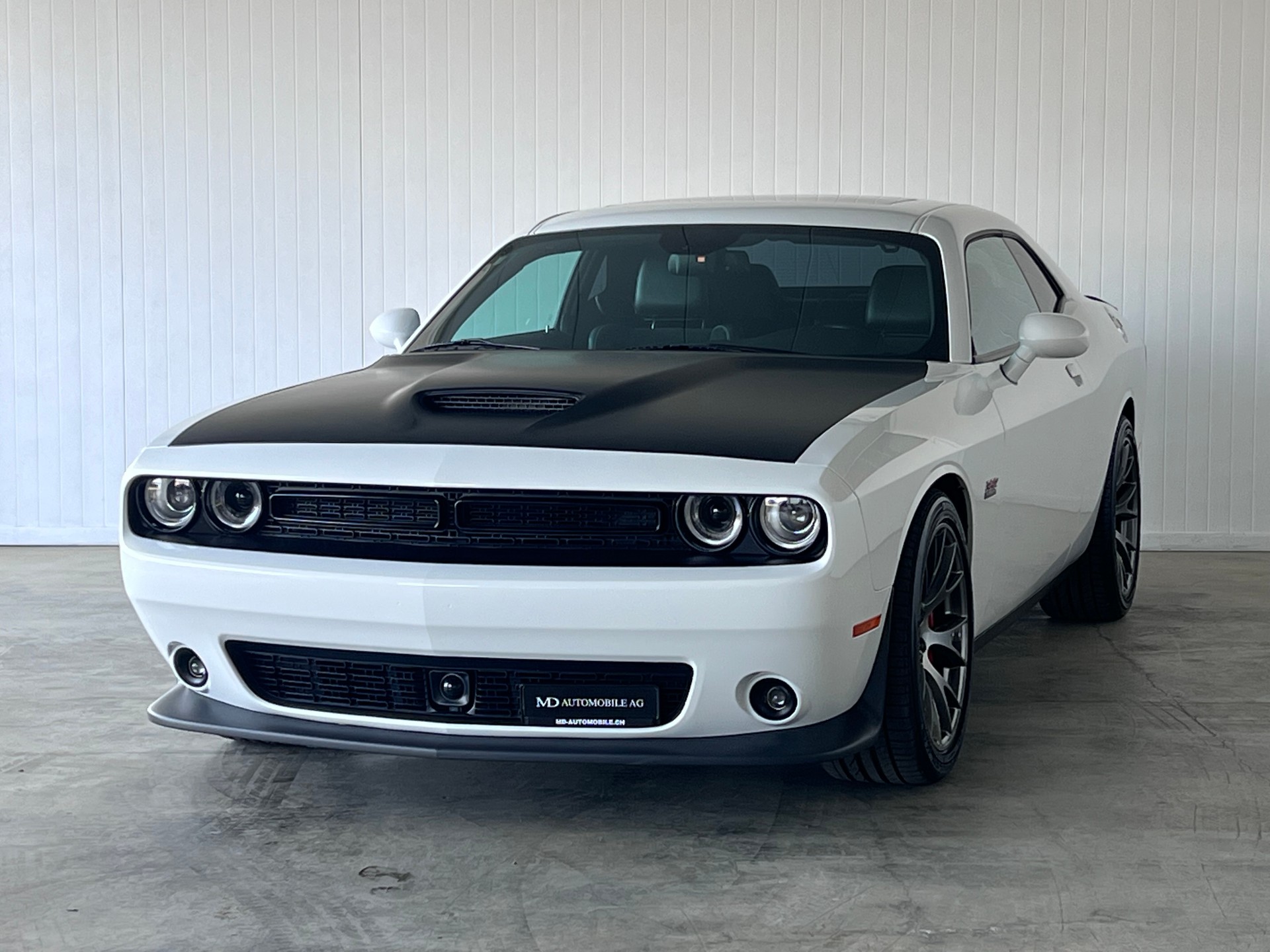 DODGE SRT 392 6.4 V8 HEMI-image-6