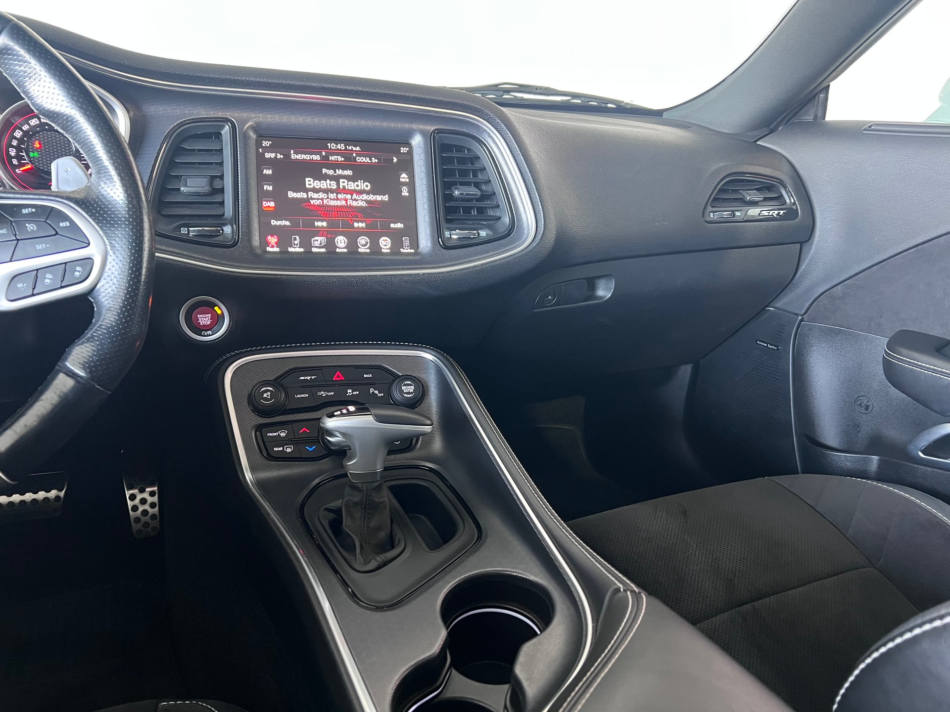 DODGE SRT 392 6.4 V8 HEMI-image-22