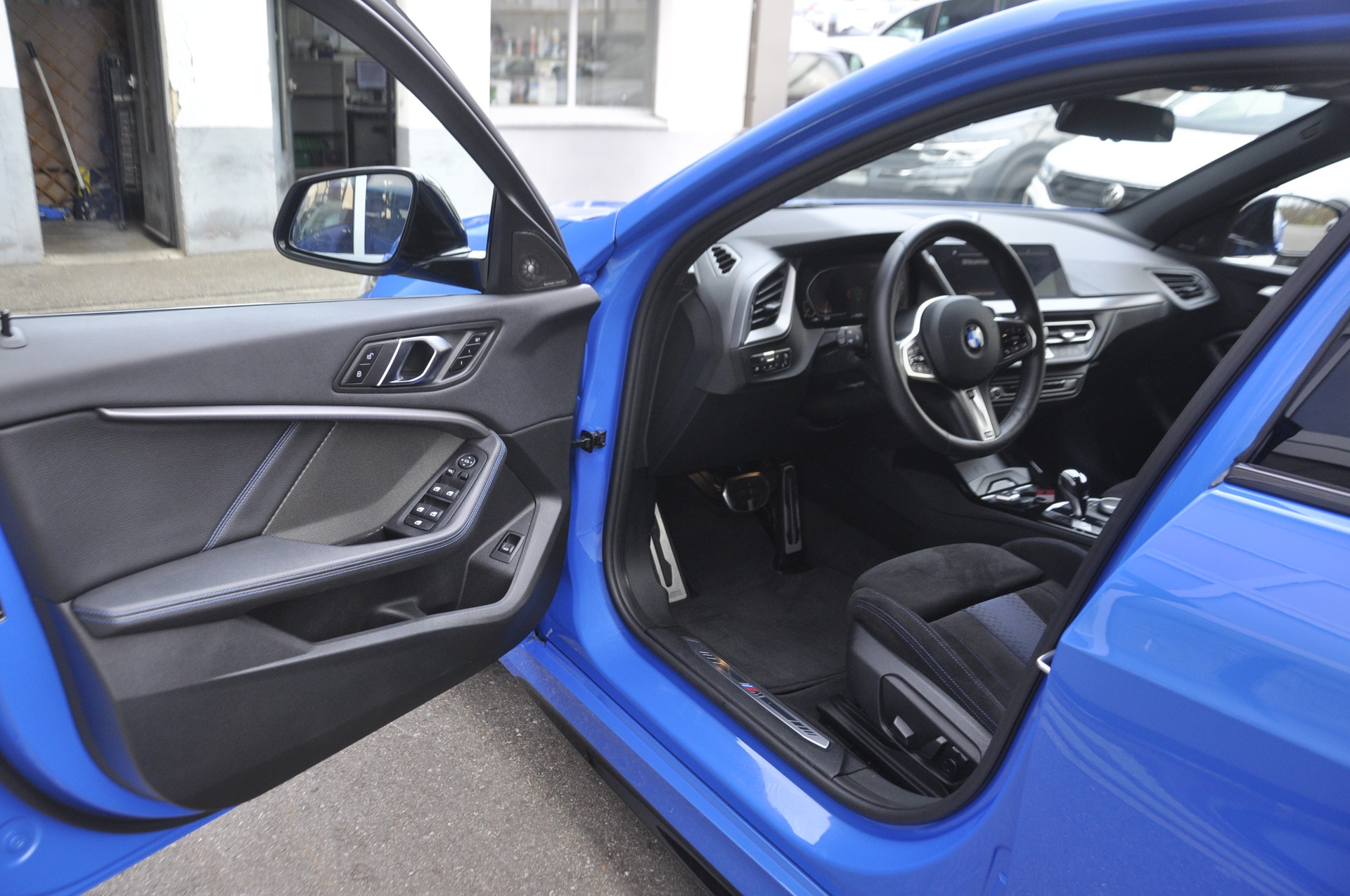 BMW 128ti Steptronic-image-3