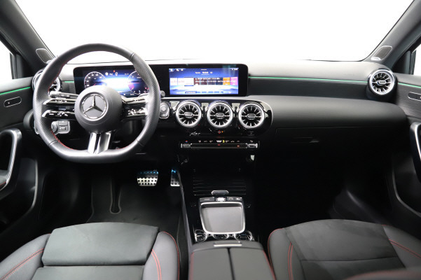 MERCEDES-BENZ A 220 d 8G-DCT-image-9