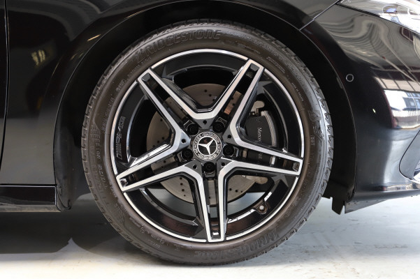MERCEDES-BENZ A 220 d 8G-DCT-image-12