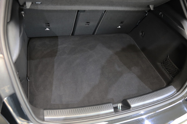 MERCEDES-BENZ A 220 d 8G-DCT-image-11