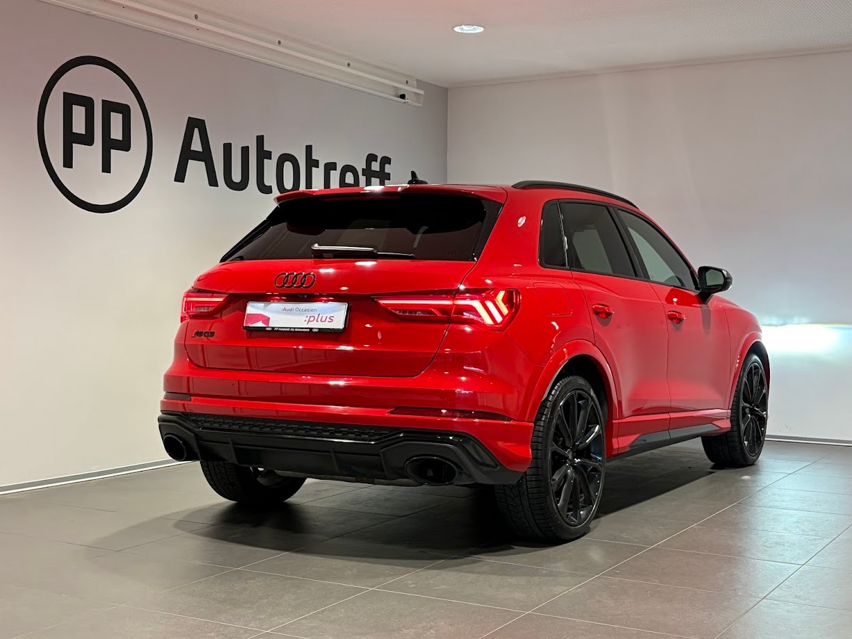 AUDI RS Q3 2.5 TFSI quattro S tronic-image-14