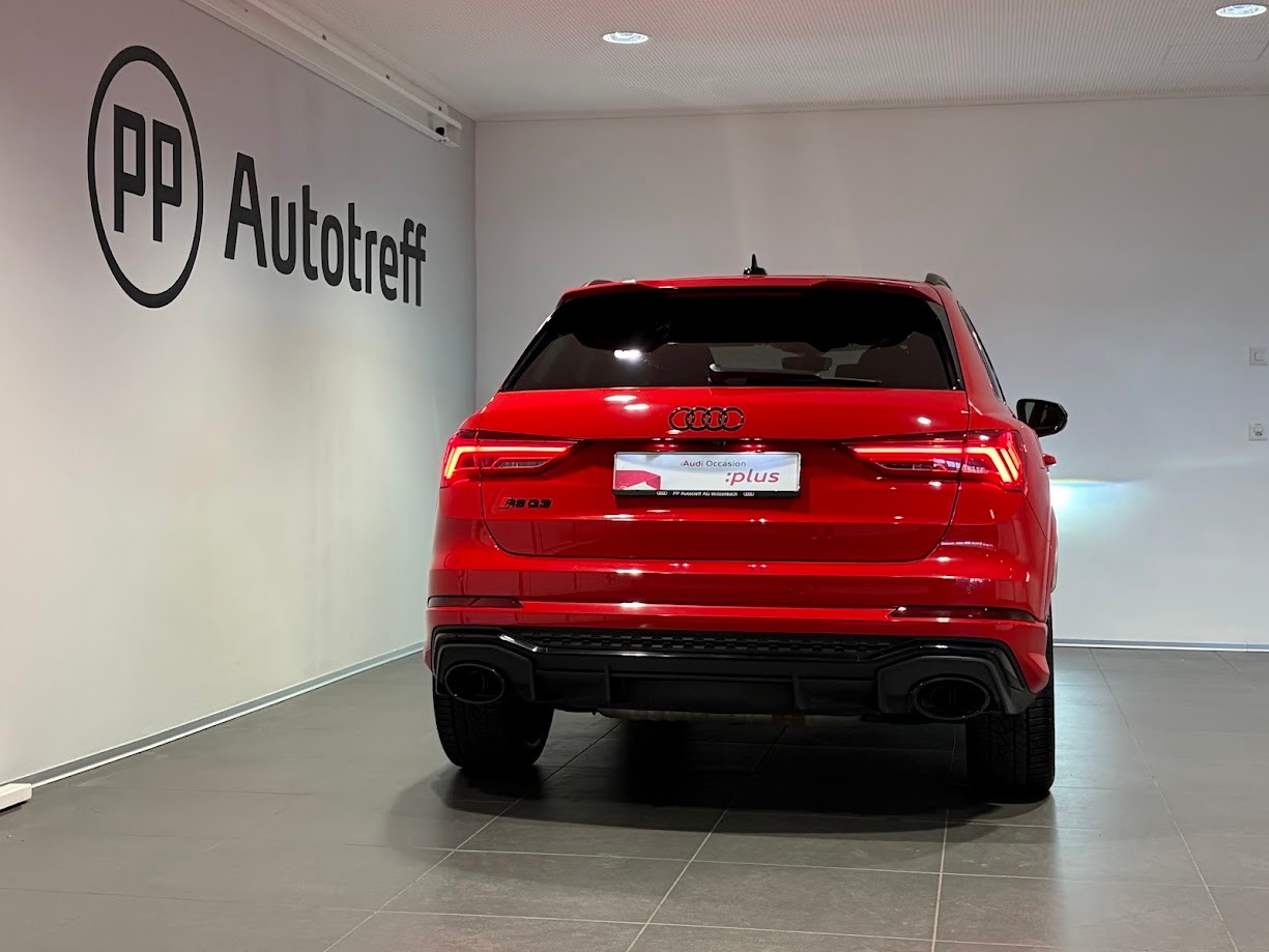 AUDI RS Q3 2.5 TFSI quattro S tronic-image-13