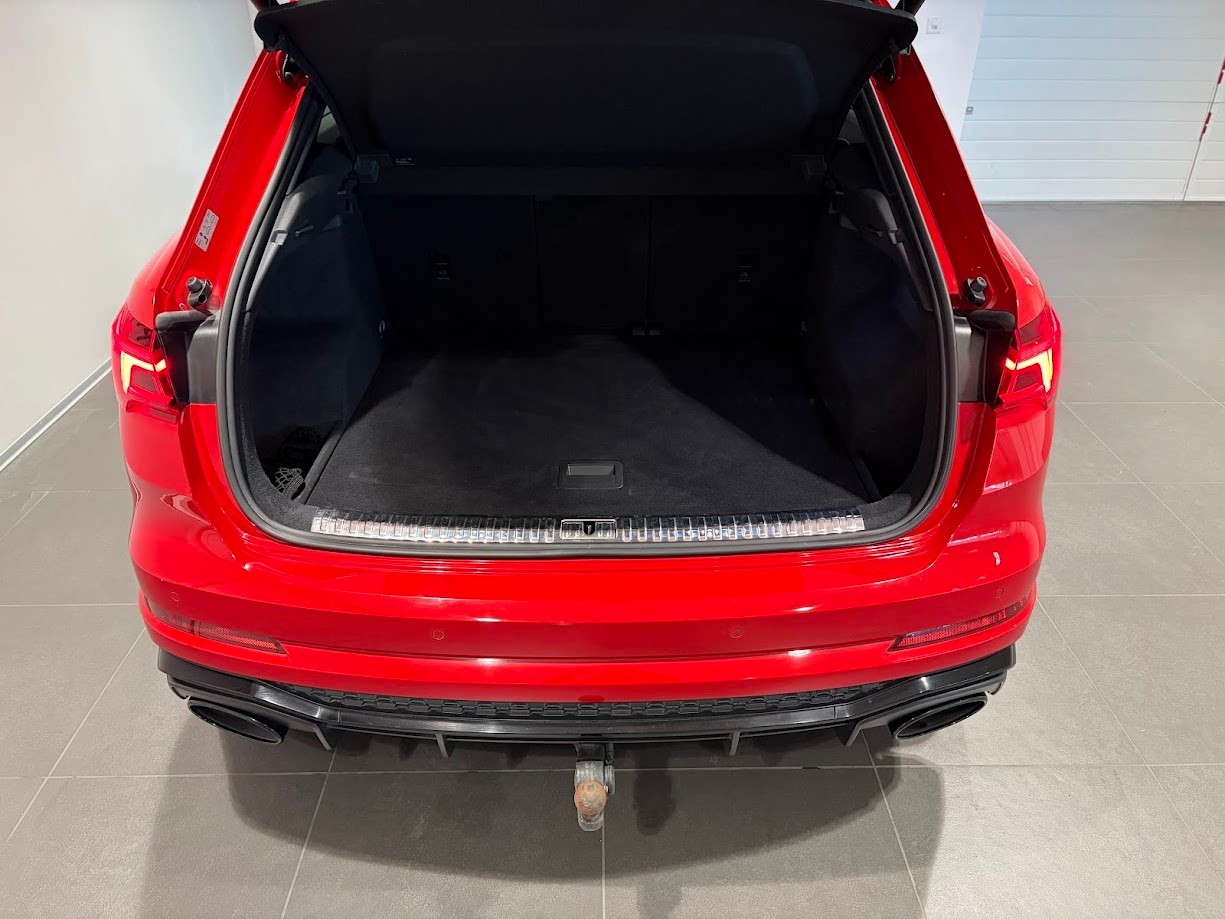 AUDI RS Q3 2.5 TFSI quattro S tronic-image-12
