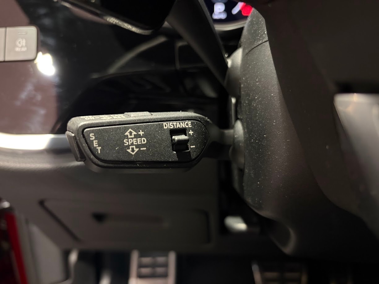 AUDI RS Q3 2.5 TFSI quattro S tronic-image-6