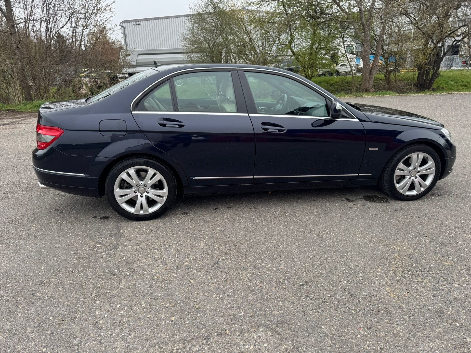 MERCEDES-BENZ C 230 Avantgarde 7G-Tronic-image-8