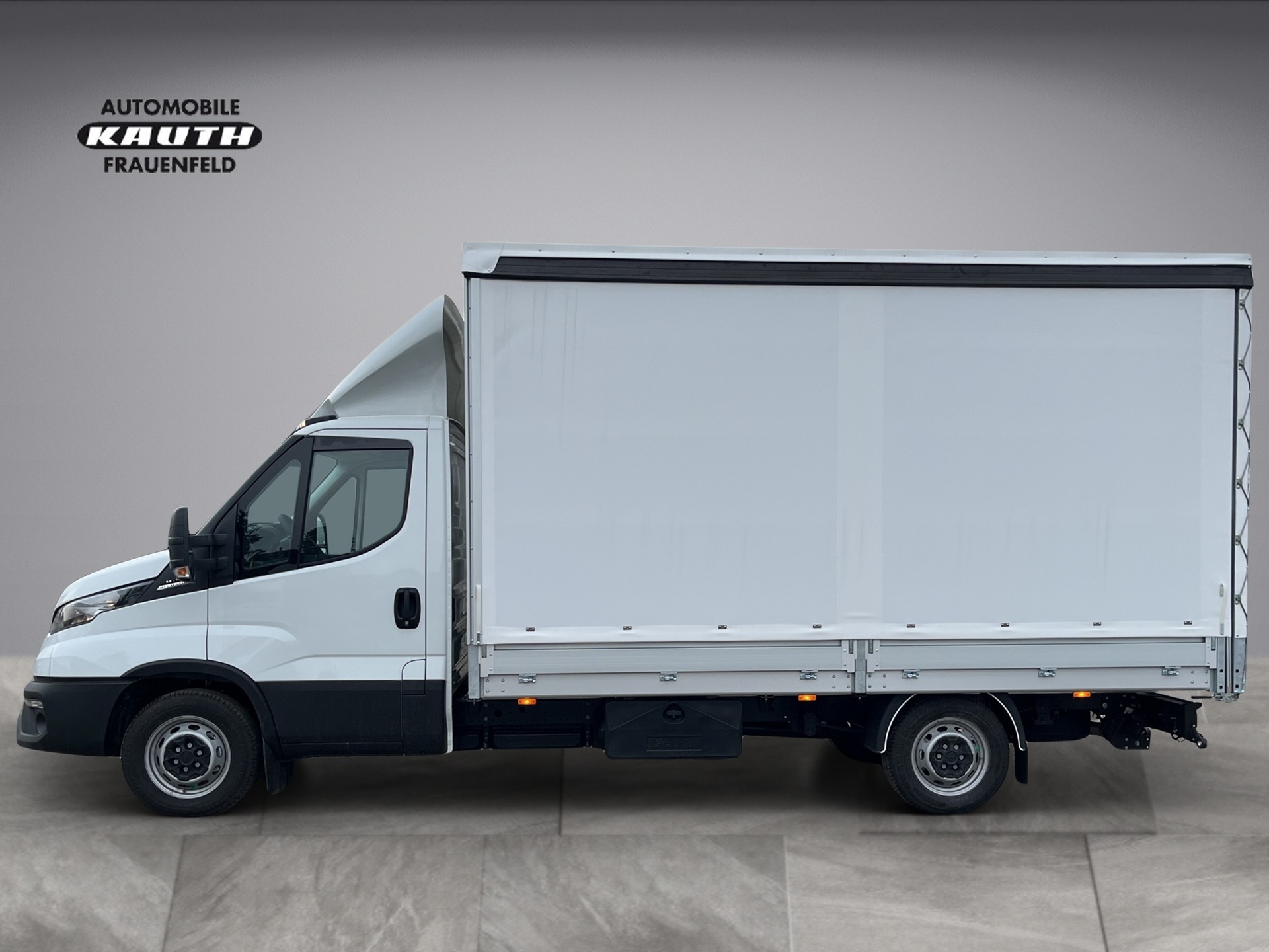 IVECO Daily 35S 18 A-8 180 PS, Brücke mit Schiebe-Plane, Anhängelast 3'500 kg.-showroom-element-1