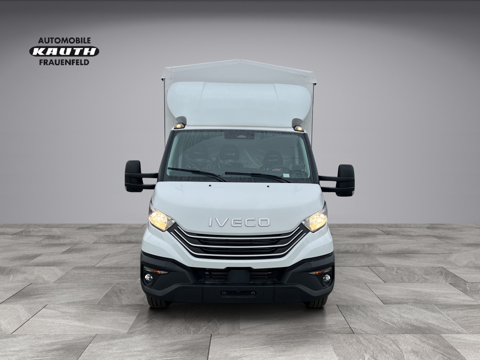 IVECO Daily 35S 18 A-8 180 PS, Brücke mit Schiebe-Plane, Anhängelast 3'500 kg.-showroom-element-3
