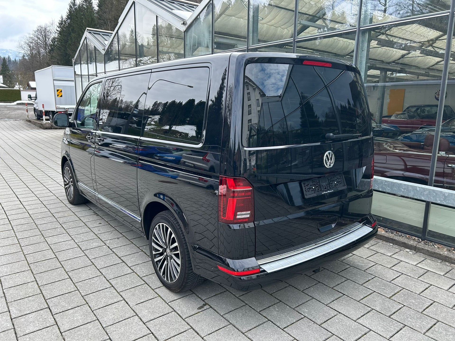 VW T6.1 Multivan 2.0 Bi-TDI Highline 4Motion DSG-image-5