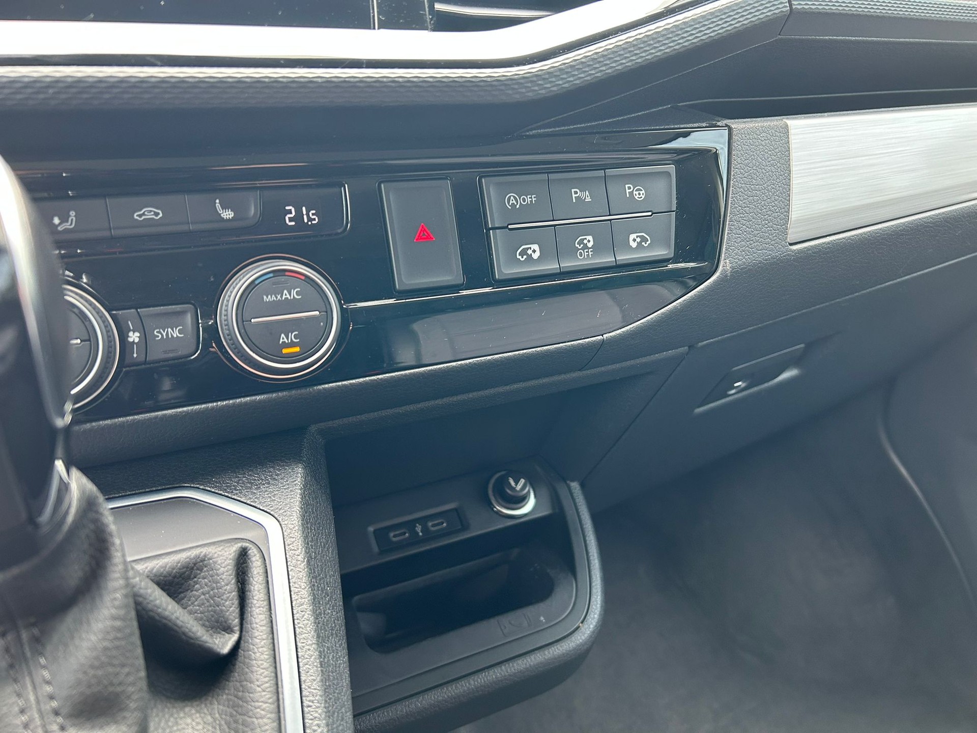 VW T6.1 Multivan 2.0 Bi-TDI Highline 4Motion DSG-image-11