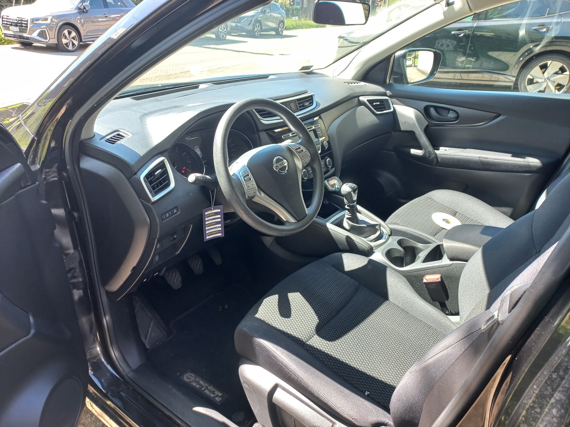 NISSAN Qashqai 1.2 DIG-T visia-image-8