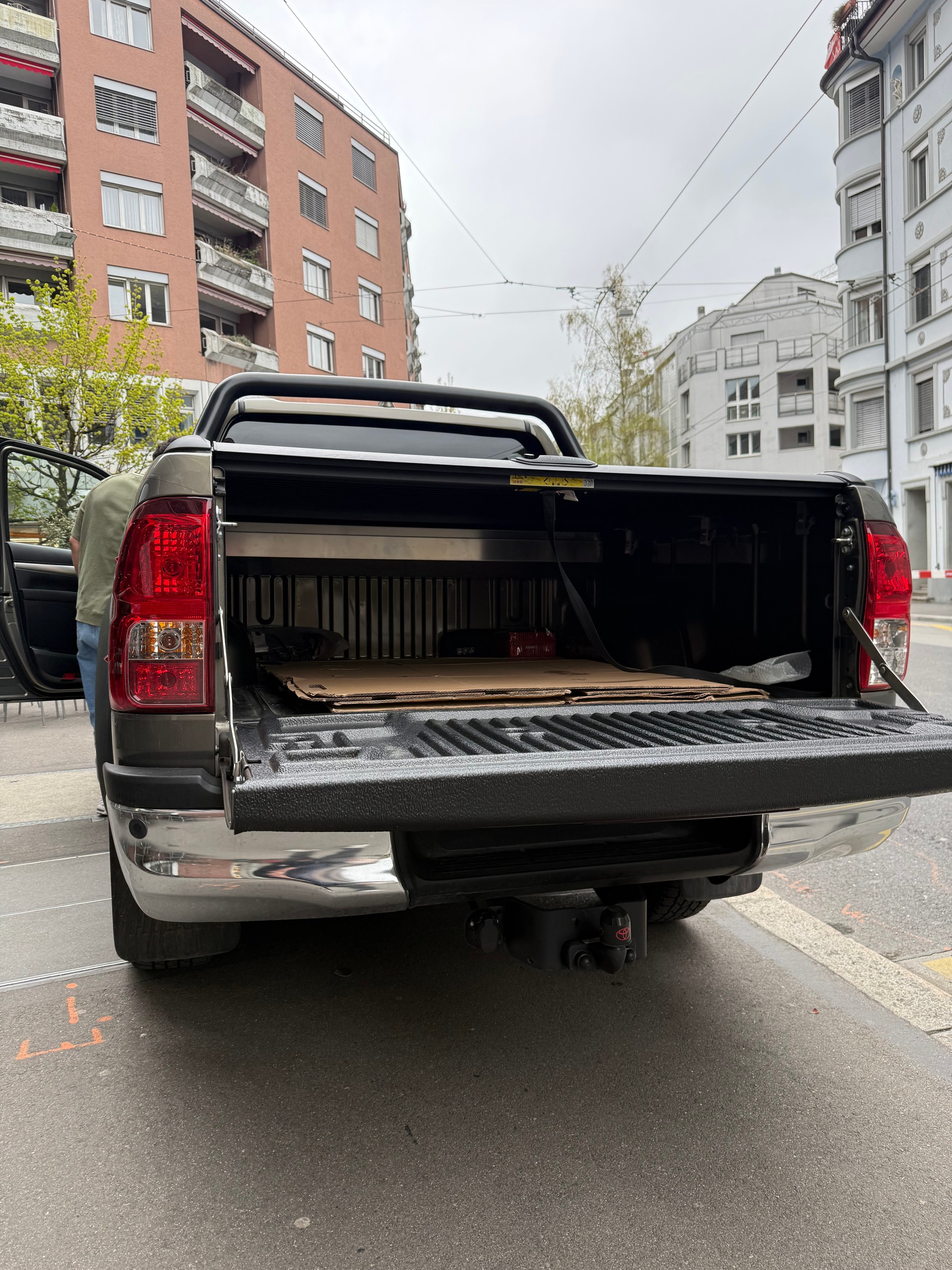 TOYOTA Hilux 2.4d Comfort Double Cab 4x4-image-3