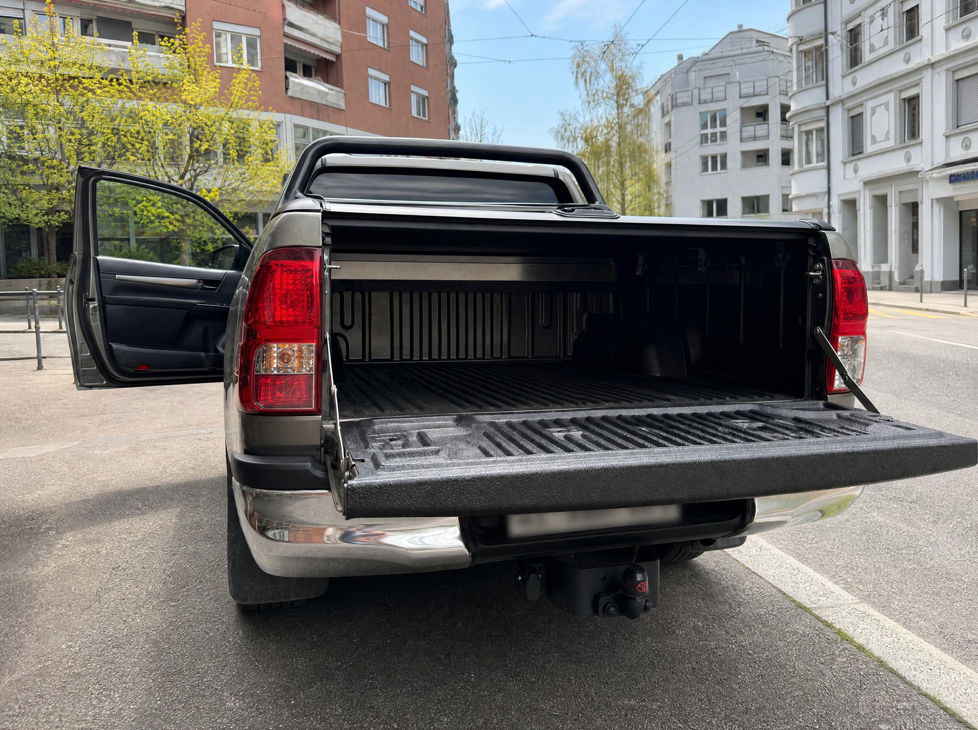 TOYOTA Hilux 2.4d Comfort Double Cab 4x4-image-3