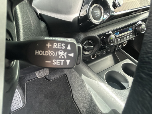 TOYOTA Hilux 2.4d Style DC 4x4 A-image-12