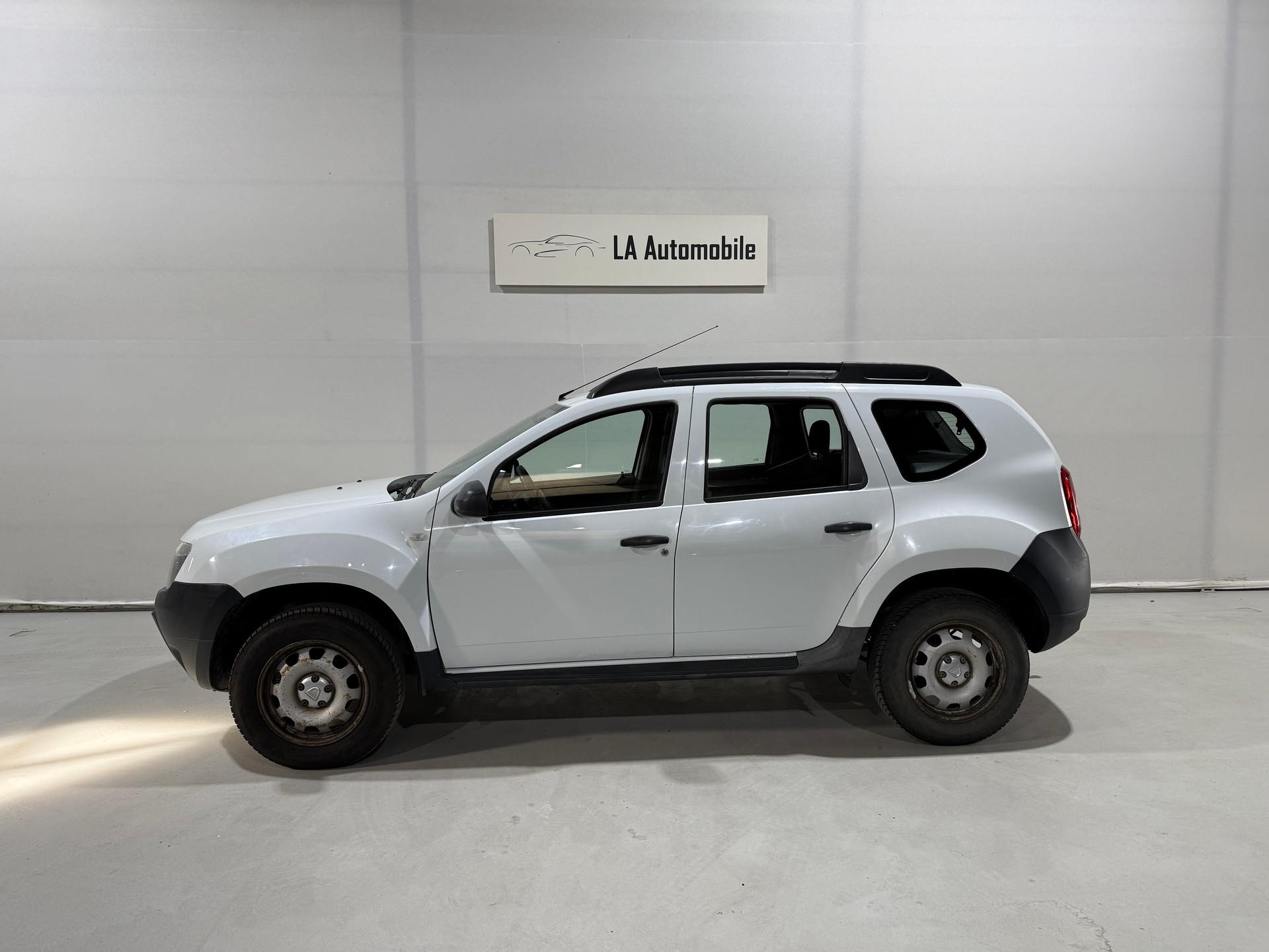 DACIA Duster 1.6 Ambiance 4x4-image-2