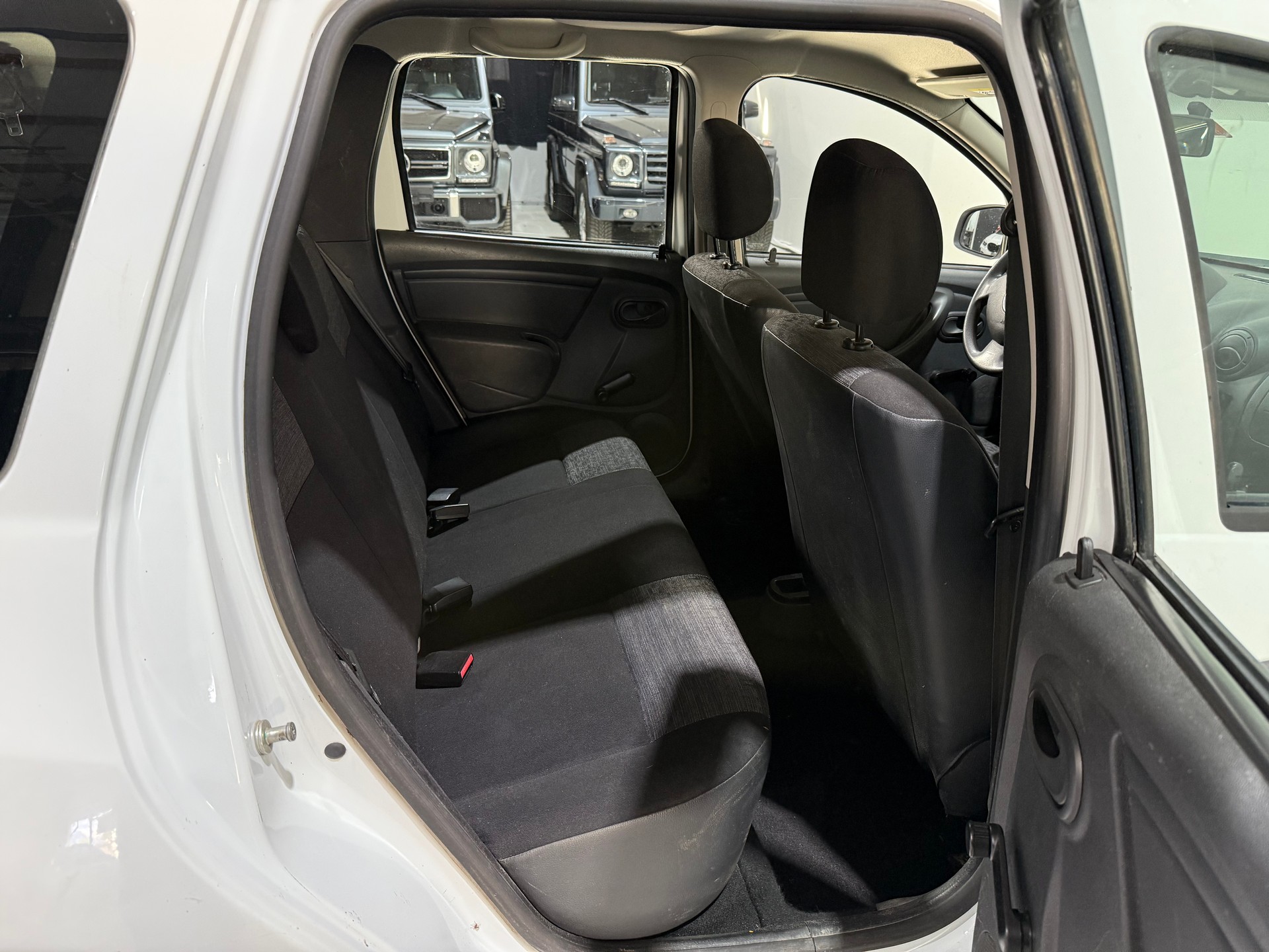 DACIA Duster 1.6 Ambiance 4x4-image-15