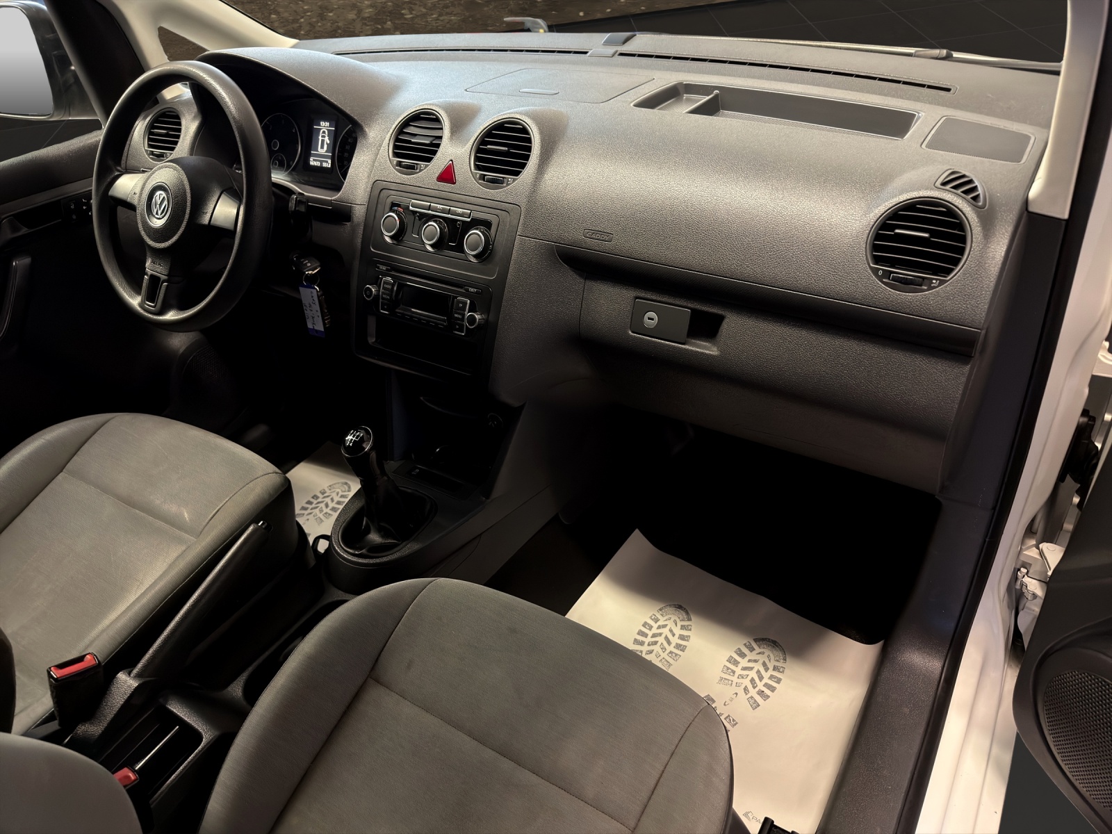 VW VW Caddy 1.6 TDI, 75PS-image-11