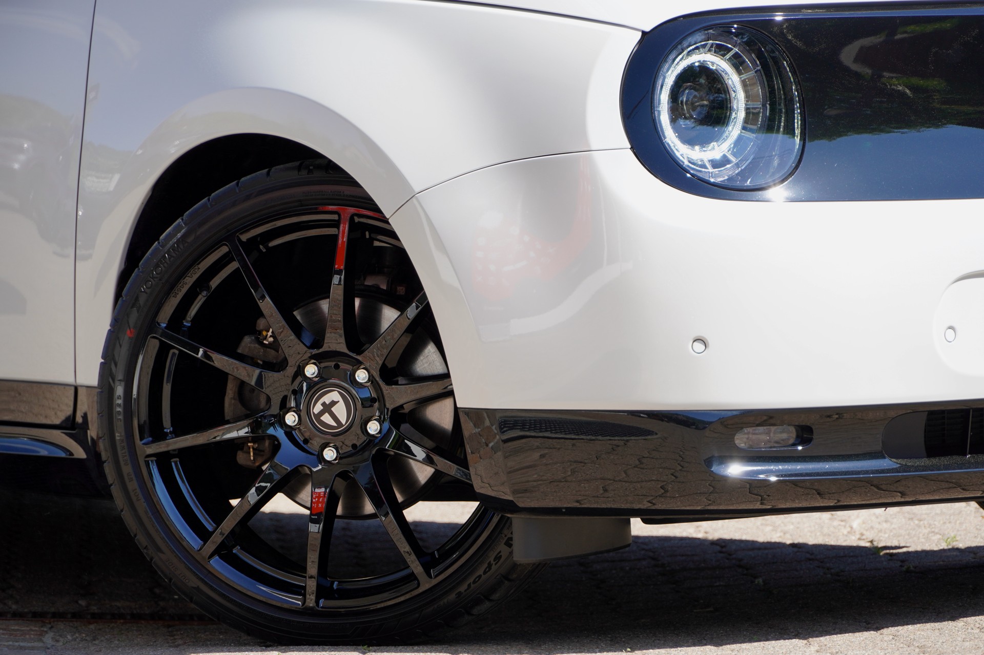 HONDA e-showroom-element-1