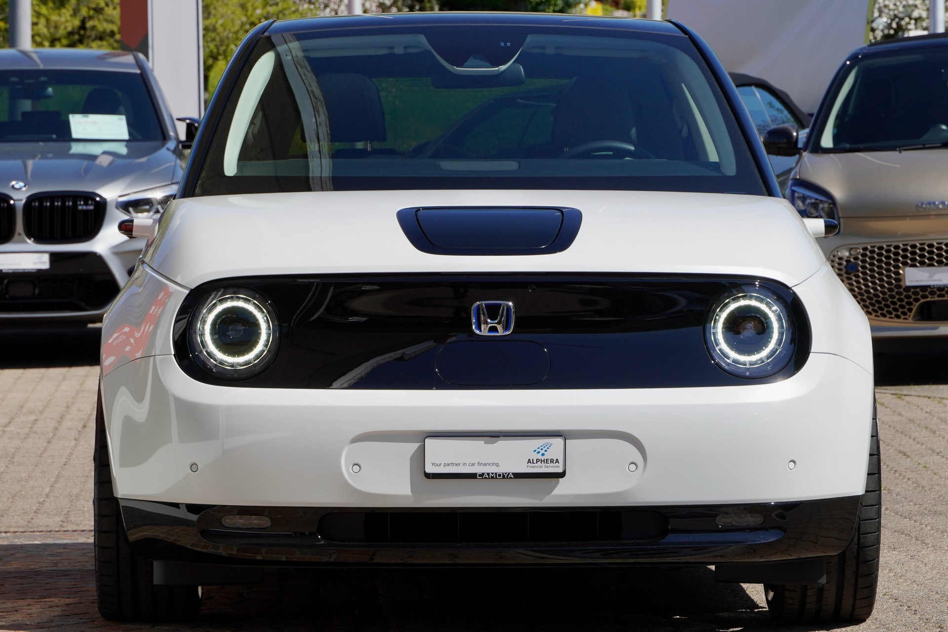 HONDA e-showroom-element-2